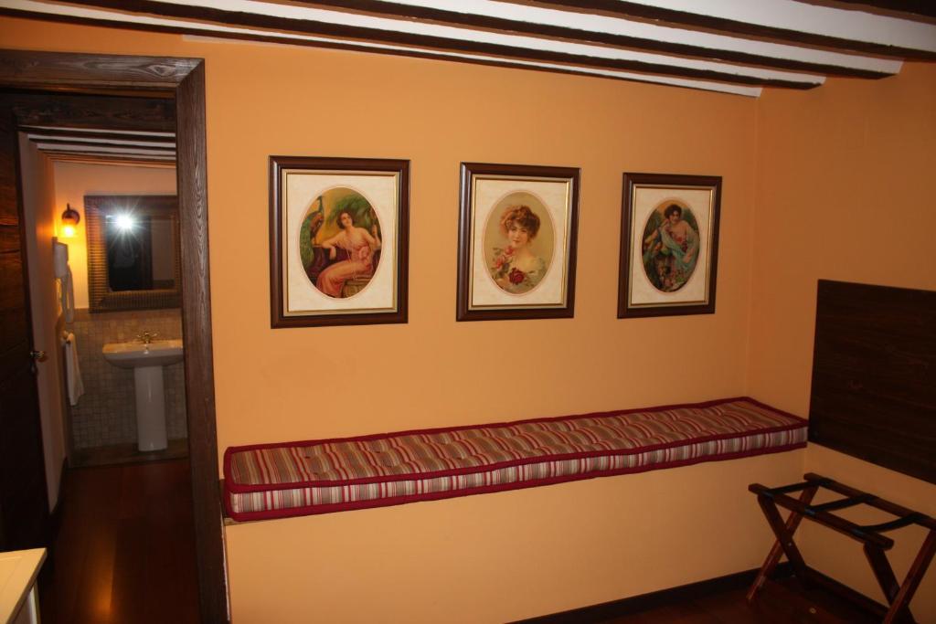 Hotel Spa La Casa Del Convento Chinchon Bilik gambar