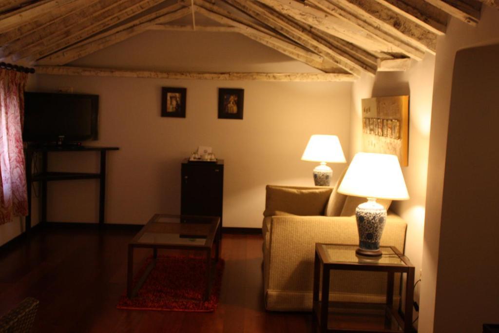 Hotel Spa La Casa Del Convento Chinchon Bilik gambar
